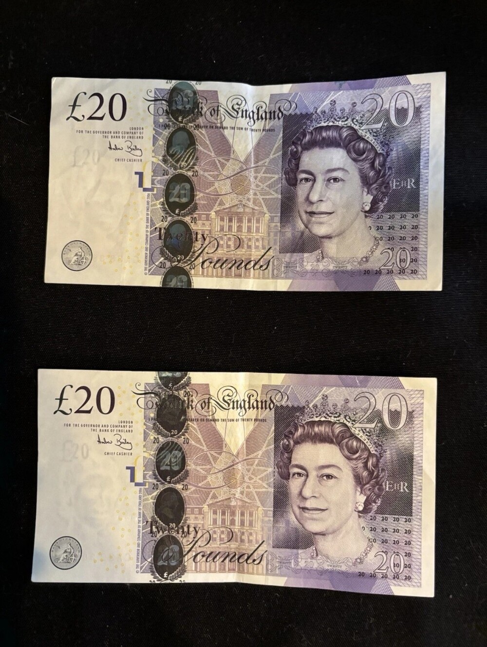 Two Great Britain 20 Pound Notes  Queen Elizabeth Adam Smith Circulated Euro - Picture 3 of 4